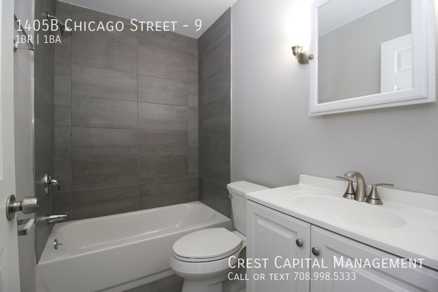 1411 E Chicago St in Valparaiso, IN - Building Photo