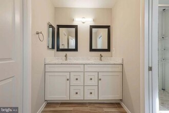 2143 Colts Neck Ct in Reston, VA - Building Photo - Building Photo