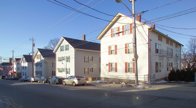 212-242 Robeson St in Fall River, MA - Foto de edificio - Building Photo