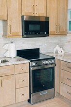 2402 W Cypress St, Unit ADU in Tampa, FL - Building Photo - Building Photo