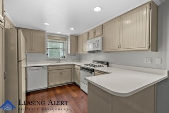 26914 Rainbow Glen Dr in Santa Clarita, CA - Building Photo - Building Photo