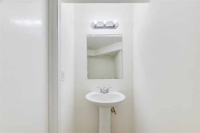 property at 18318 Ella Blvd