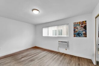 925 W 30th St in Los Angeles, CA - Foto de edificio - Building Photo