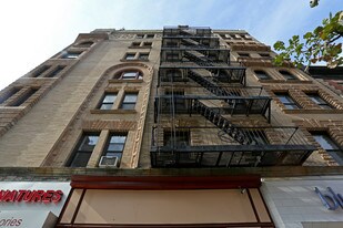 233 W 83rd St in New York, NY - Foto de edificio - Building Photo