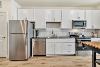 Birchway Quarry Falls in Fort Worth, TX - Building Photo - Building Photo