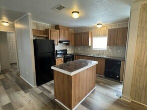 4711 Green Grass Pl in Tampa, FL - Building Photo - Building Photo