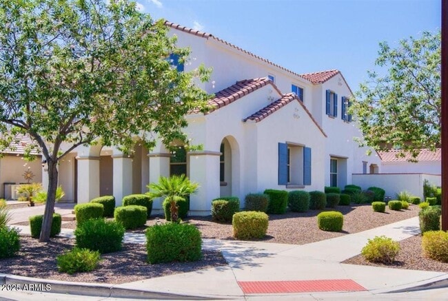 property at 5104 S Salk Ln
