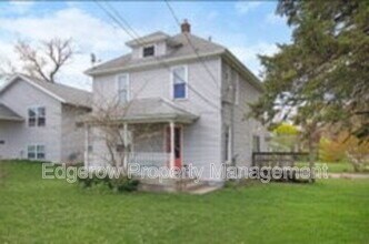 352 Holmdene Blvd NE in Grand Rapids, MI - Building Photo - Building Photo