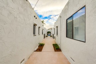 Las Casitas in San Diego, CA - Building Photo - Building Photo