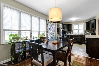 221 Hillside Ave in Springfield, NJ - Building Photo - Building Photo