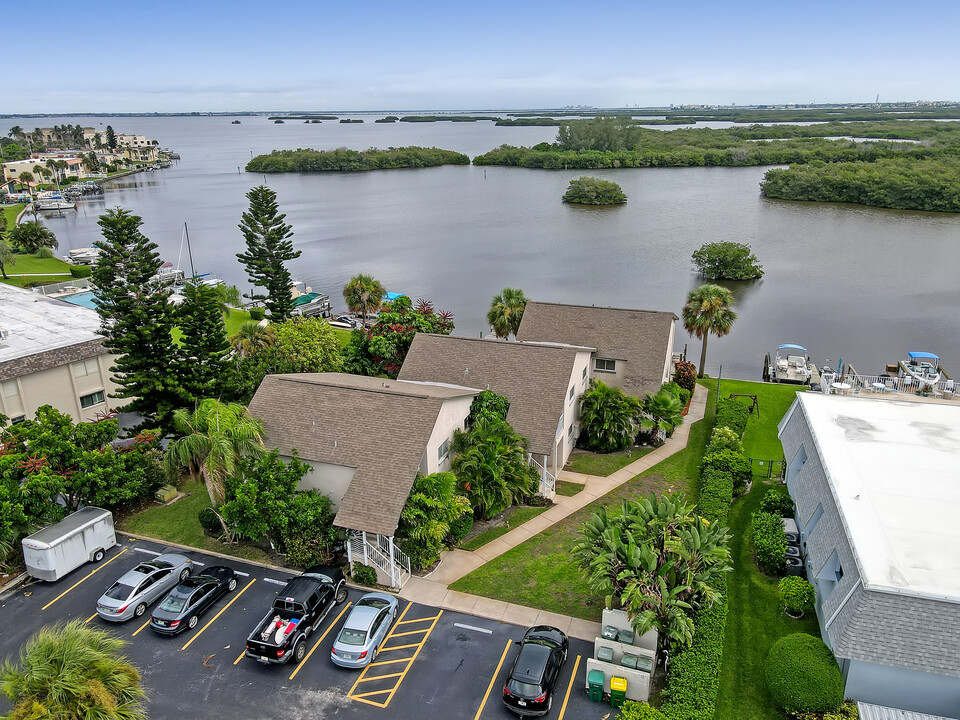 1515 Minutemen Cswy in Cocoa Beach, FL - Building Photo