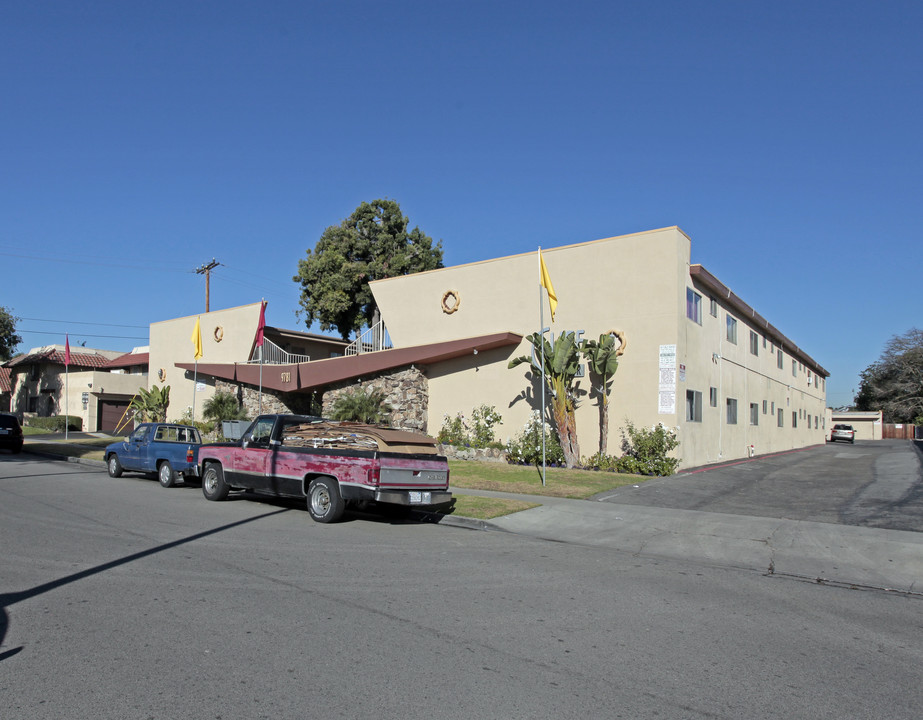 Cliff Manor Apartments in Garden Grove, CA - Foto de edificio