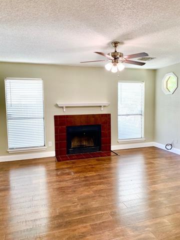 2610 Isbella Dr in Grand Prairie, TX - Building Photo - Building Photo