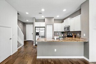 1198 Paisley Ct in Lake Worth Beach, FL - Building Photo