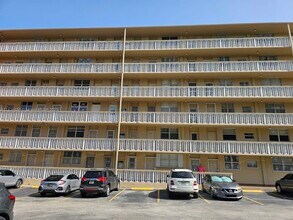 1475 NE 125th Terrace in North Miami, FL - Building Photo - Building Photo