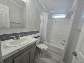 7259 Greenbrier Village Rd in Lakeland, FL - Building Photo - Building Photo