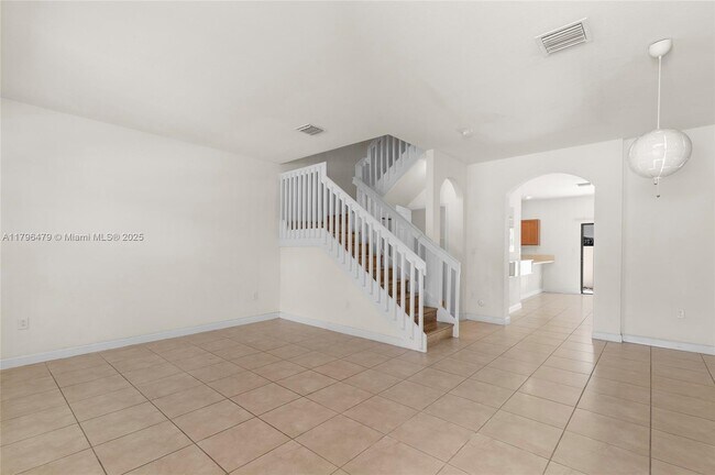9314 W 33rd Ln in Hialeah, FL - Building Photo - Building Photo