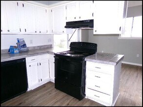 305 Smart St in Jacksonville, AR - Foto de edificio - Building Photo