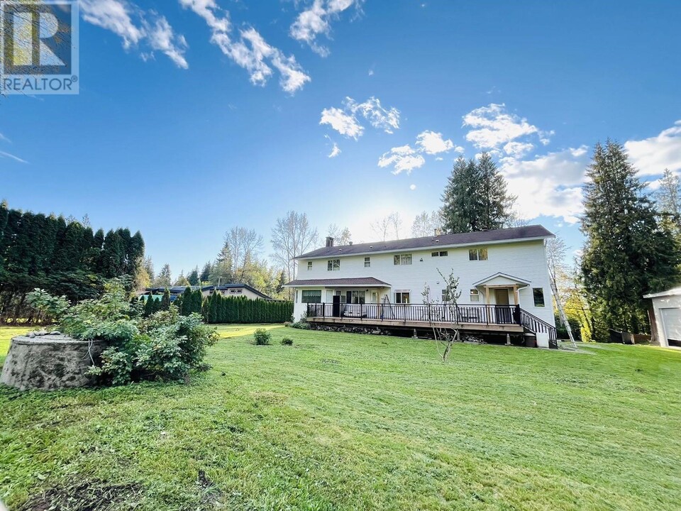 11956-11267 267 St in Maple Ridge, BC - Building Photo