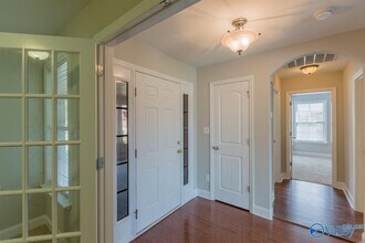 6812 Wintercrest Way SE in Owens Cross Roads, AL - Building Photo - Building Photo