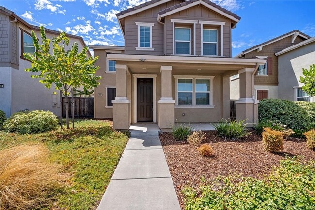 2560 Greg Jarvis Ave in Sacramento, CA - Building Photo - Building Photo