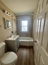 1205 Van Wie Ave in Rockford, IL - Building Photo - Building Photo