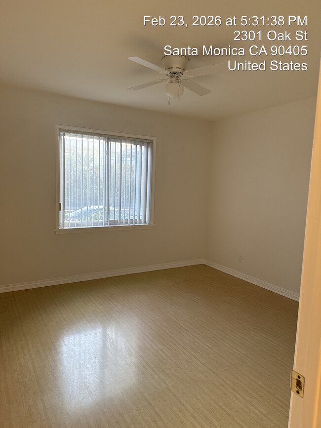 2301 Oak St in Santa Monica, CA - Building Photo - Building Photo