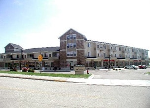 Johnson Place Apartments in McFarland, WI - Building Photo - Building Photo