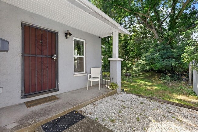 property at 923 E 12th Ave