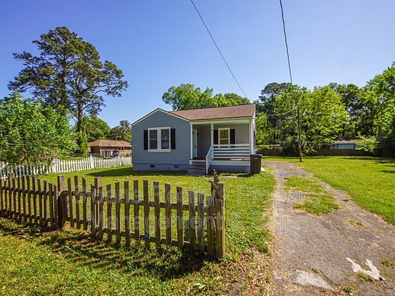 710 Locust St in Charleston, SC - Building Photo