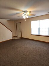 3206 Elm Grove Dr in Columbia, MO - Building Photo - Building Photo