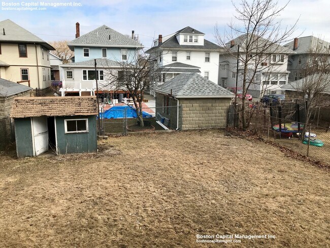 113 3rd St in Medford, MA - Foto de edificio - Building Photo