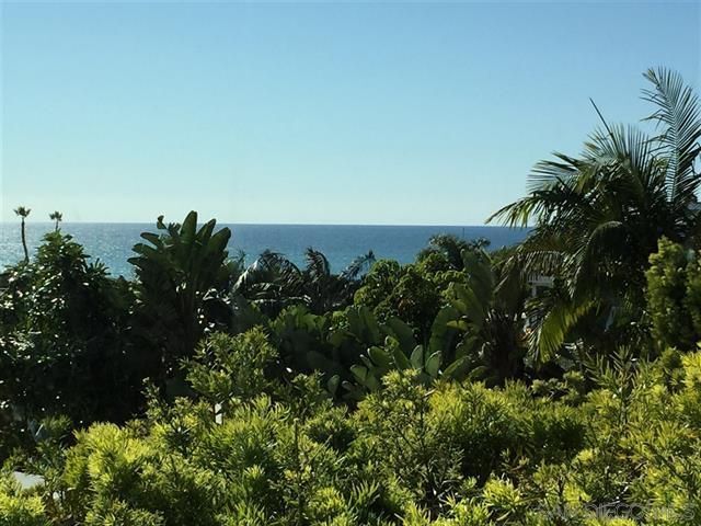 1841 Montgomery Ave in Encinitas, CA - Building Photo