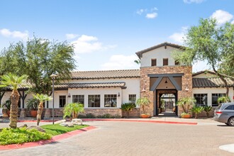 Painted Trails in Gilbert, AZ - Foto de edificio - Building Photo