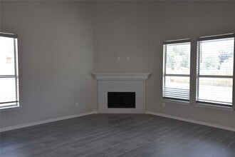 726 Pequin Rd in Crosby, TX - Building Photo - Building Photo