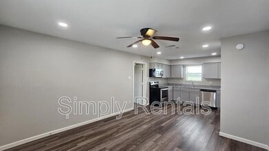 W. I-30 in Cumby, TX - Building Photo - Building Photo