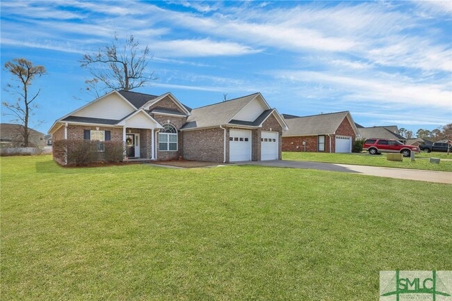 720 English Oak Dr in Hinesville, GA - Building Photo - Building Photo