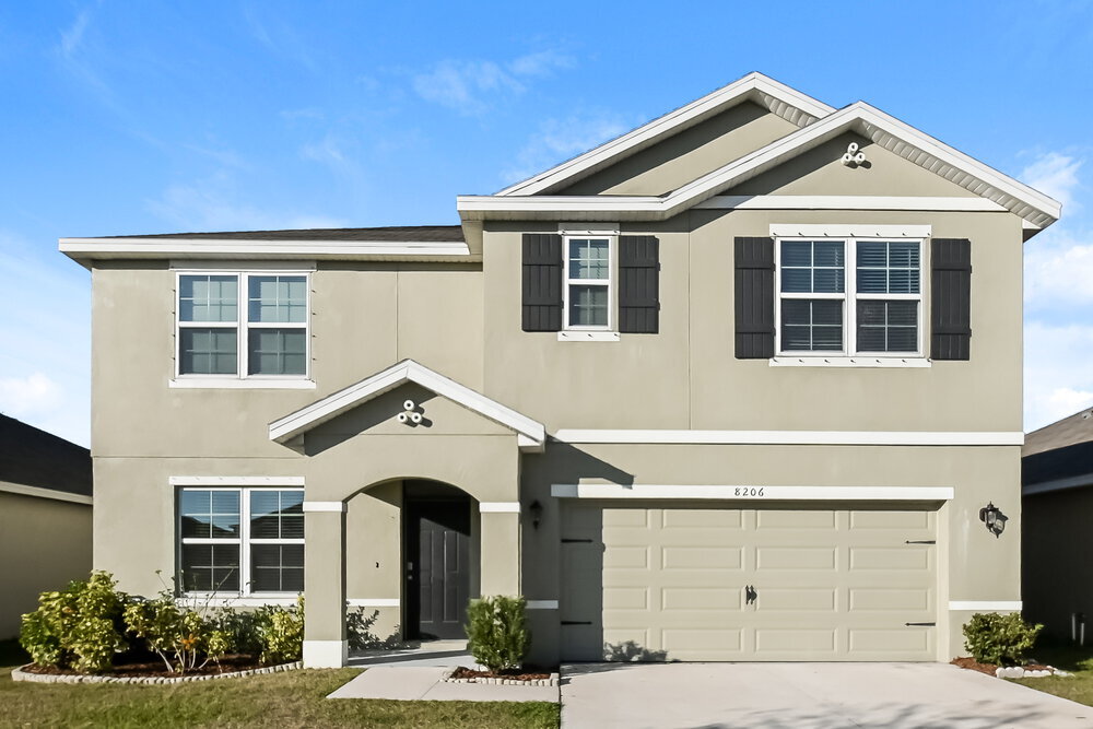 8206 Harwich Port Ln in Gibsonton, FL - Foto de edificio