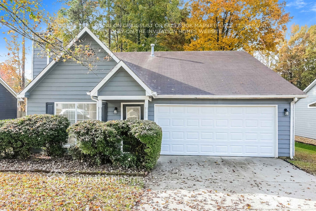 1210 Opal Cir in Lawrenceville, GA - Building Photo