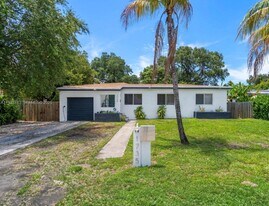 1735 NE 147th St in Miami, FL - Building Photo