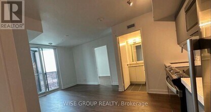 30 Tretti Wy in Toronto, ON - Building Photo - Building Photo