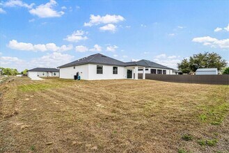 3813 25th St SW in Lehigh Acres, FL - Building Photo - Building Photo