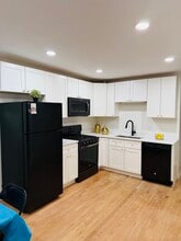 2308 Oakton St in Park Ridge, IL - Building Photo - Building Photo