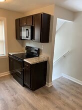 6847 Roe St in Cincinnati, OH - Building Photo - Building Photo