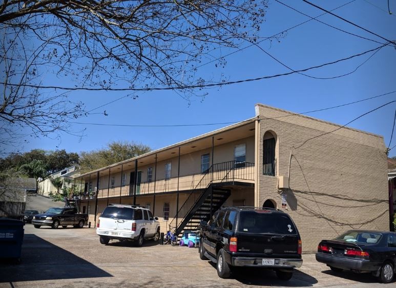 912 4th St in New Orleans, LA - Building Photo