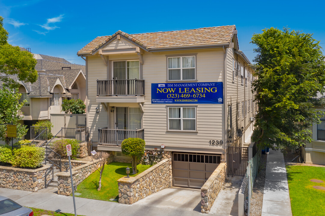 OSM USC Housing in Los Angeles, CA - Foto de edificio