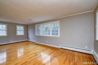 25 Shelter Rock Rd in Trumbull, CT - Building Photo - Building Photo