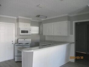 5750 Blackthorn Rd in Jacksonville, FL - Building Photo - Building Photo