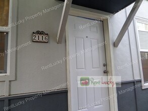 2110-2116 NE 85th St in Seattle, WA - Building Photo - Building Photo