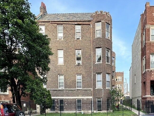 property at 2021 N Humboldt Blvd